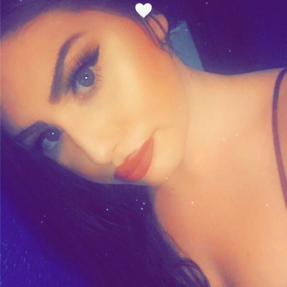 Meet your Posher, Noelle